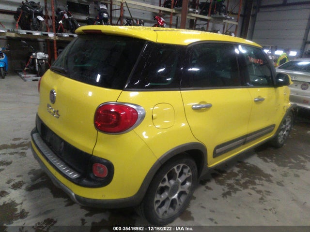 ZFBCFADH9EZ007049 Fiat 500L TREKKING