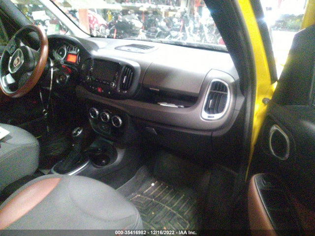 ZFBCFADH9EZ007049 Fiat 500L TREKKING