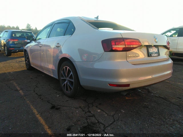 3VWDB7AJ9JM215819 Volkswagen Jetta 1.4t