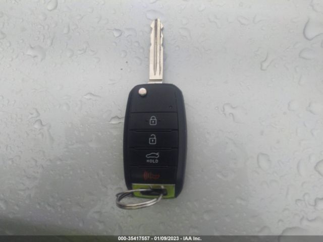 3KPFL4A76JE258259 KIA FORTE LX