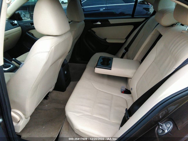 3VWDX7AJ3BM321279 Volkswagen Jetta Sedan Se W