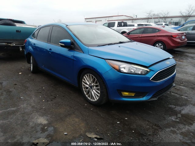 2016 Ford Focus, VIN: 1FADP3F23GL225034