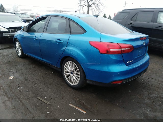 2016 Ford Focus, VIN: 1FADP3F23GL225034