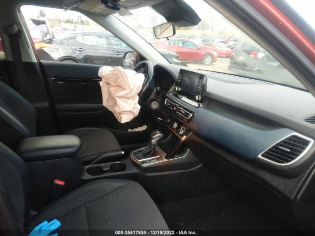 KNDEUCAA6M7125701 KIA SELTOS S