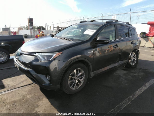 2018 Toyota RAV4, VIN: JTMRJREV9JD203864