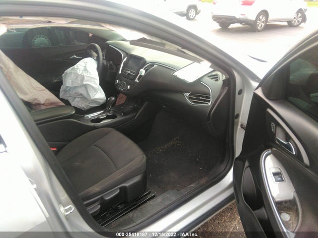 Chevrolet MALIBU LT 2018 1G1ZD5ST3JF222524 Image 5