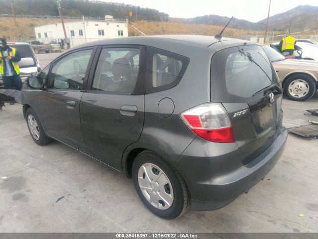 2013 HONDA FIT VIN: JHMGE8H31DC058389