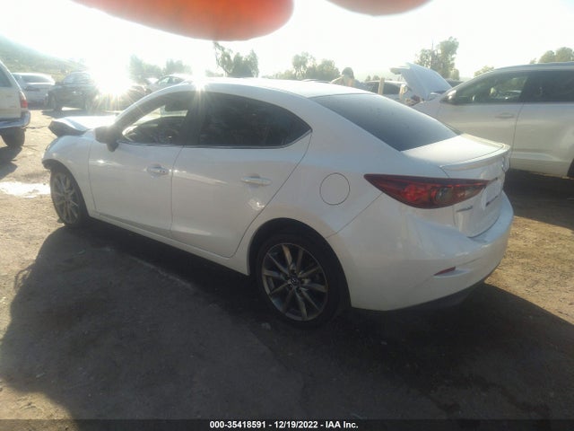 2018 Mazda 3, VIN: 3MZBN1V38JM229301