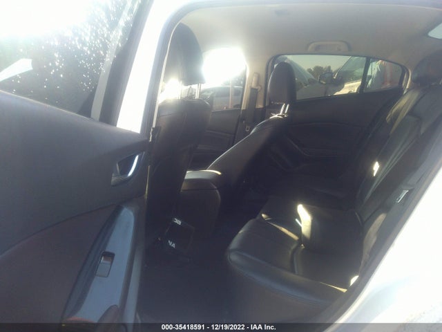 2018 Mazda 3, VIN: 3MZBN1V38JM229301
