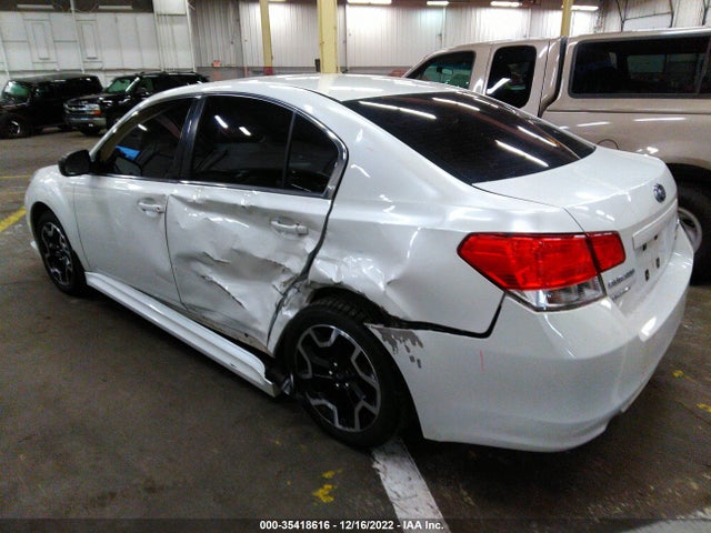 4S3BMCA63E3023196 Subaru Legacy 2.5i