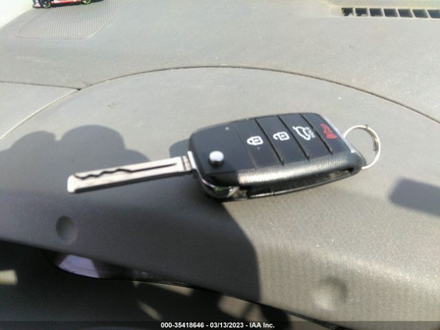 KNDPM3AC1J7318330 KIA Sportage Lx