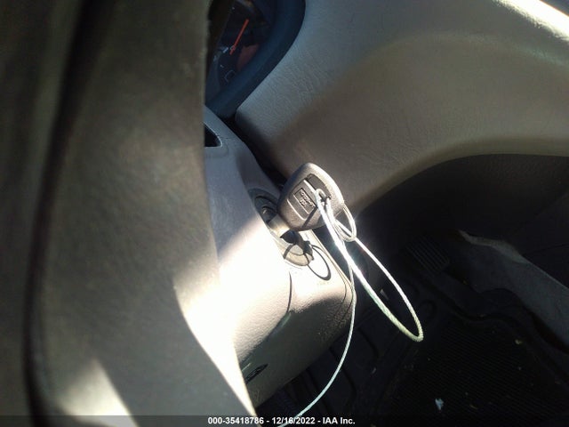 2000 HONDA ACCORD SDN EX VIN: JHMCG6677YC010050
