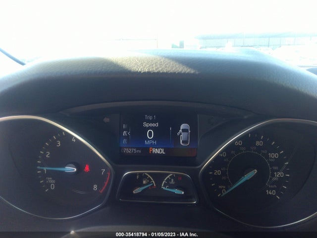 2016 Ford Focus, VIN: 1FADP3E20GL275293
