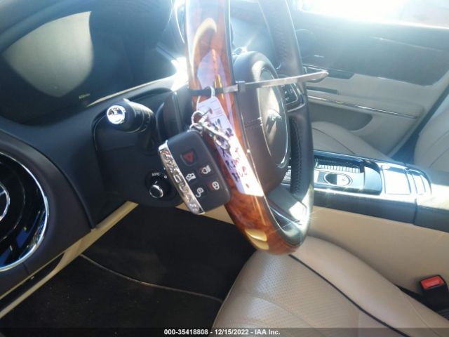 SAJWA1C71K8W19749 Jaguar Xj Xj R-sport