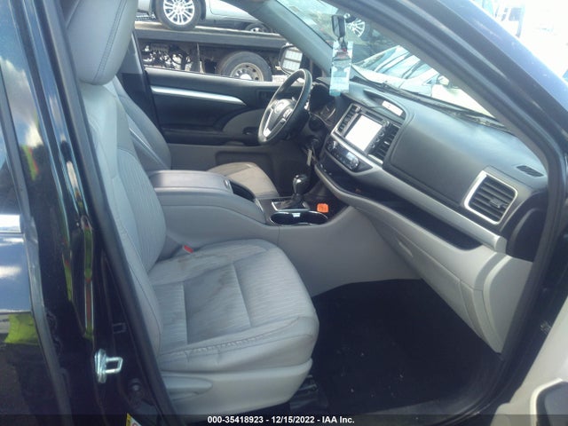 2016 Toyota Highlander, VIN: 5TDBKRFH4GS326993