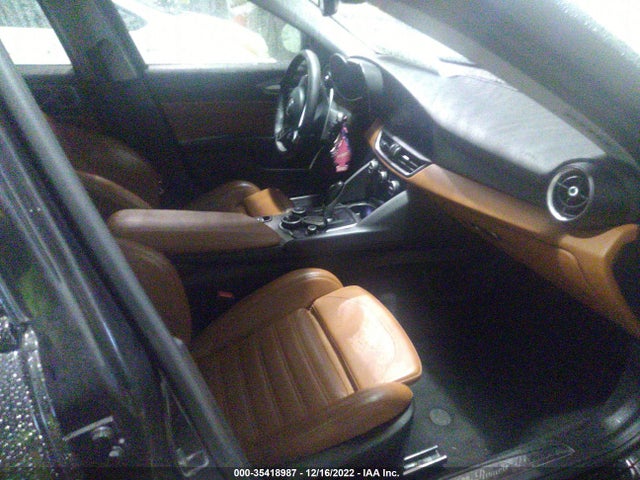 ZARFAEEN8J7567418 Alfa Romeo Giulia Ti Sport