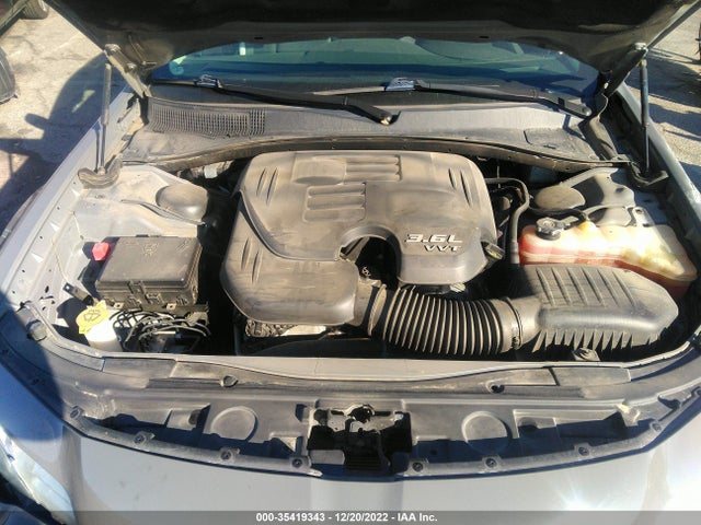 2C3CCARG2KH565301 Chrysler 300 Touring
