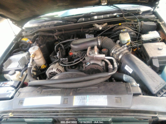 2002 CHEVROLET S-10 LS VIN: 1GCDT13W72K133733