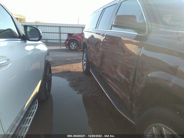 GMC YUKON XL 2017 1GKS1FKC9HR280223 Image 7