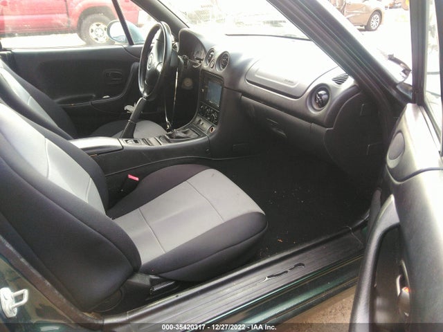 2000 MAZDA MX-5 MIATA BASE/LS VIN: JM1NB3530Y0156152