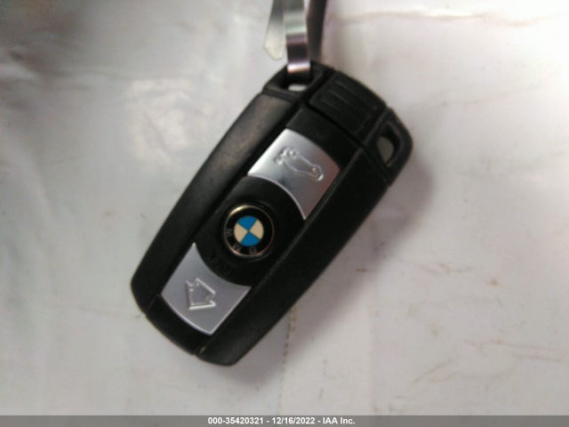 BMW 3 Series 328i 2011 WBAPH7C5XBE677051 Image 3