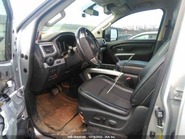 2017 Nissan Titan, VIN: 1N6BA1F43HN540590