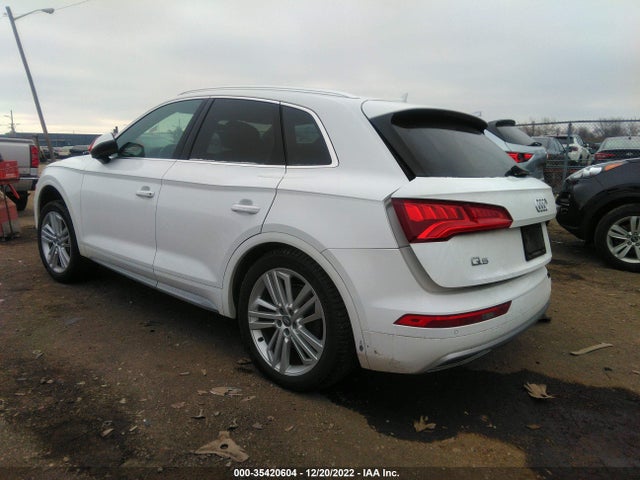 WA1BNAFY0J2047140 Audi Q5 Premium Plus
