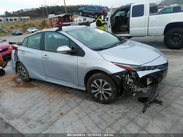 2022 Toyota Prius, VIN: JTDKAMFP4N3197472