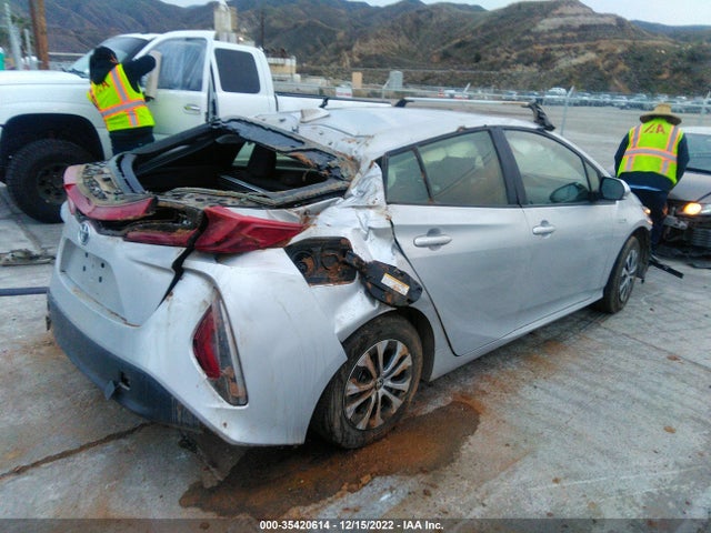 2022 Toyota Prius, VIN: JTDKAMFP4N3197472