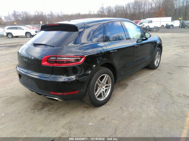 2017 Porsche Macan, VIN: WP1AA2A59HLB81857