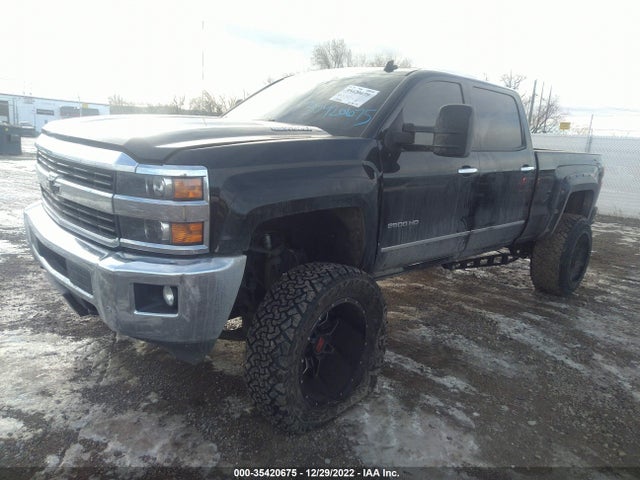 Chevrolet SILVERADO 2500HD 2015 1GC1KWE85FF147937 Image 2