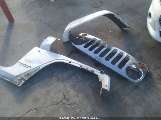 1C4BJWEG1DL527385 Jeep Wrangler Unlimited Sahara