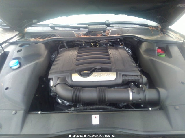 2017 Porsche Cayenne, VIN: WP1AA2A20HKA83294