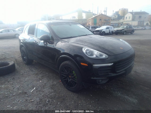 2017 Porsche Cayenne, VIN: WP1AA2A20HKA83294