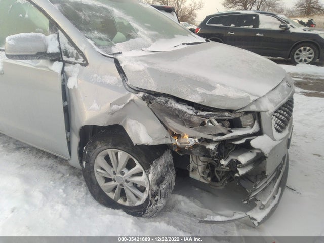 2018 KIA SEDONA LX VIN: KNDMB5C18J6372844
