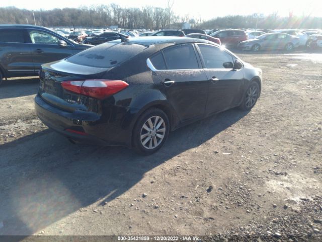 KNAFX4A8XE5088158 KIA FORTE EX