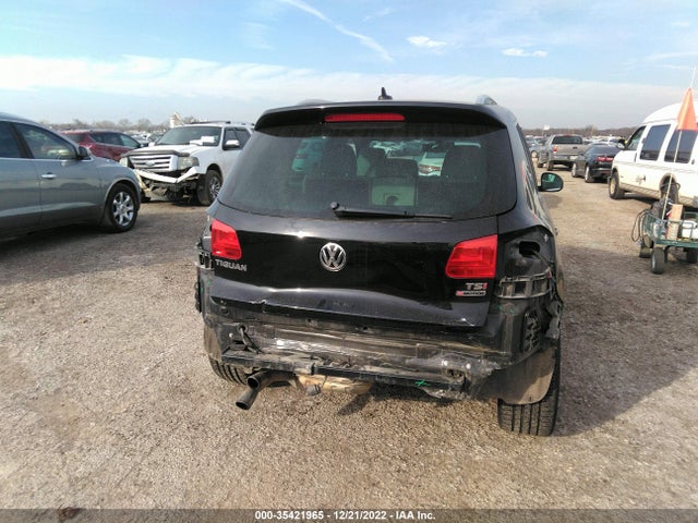 2016 Volkswagen Tiguan, VIN: WVGBV7AX0GW056313