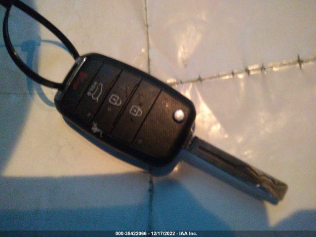 KIA Soul Base 2017 KNDJN2A21H7450194 Image 3