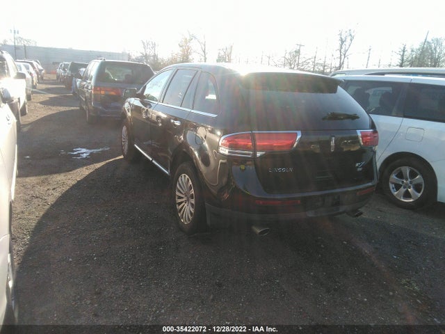 Lincoln MKX 2011 2LMDJ8JK3BBJ21331 Image 4