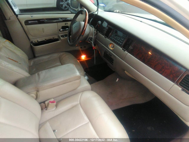 2000 LINCOLN TOWN CAR CARTIER VIN: 1LNHM83WXYY787666