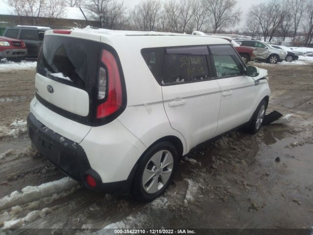 KNDJN2A27F7172575 KIA Soul Base