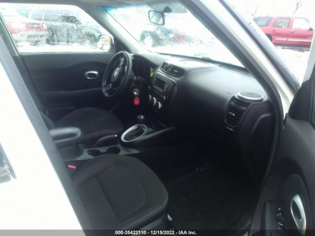 KNDJN2A27F7172575 KIA Soul Base