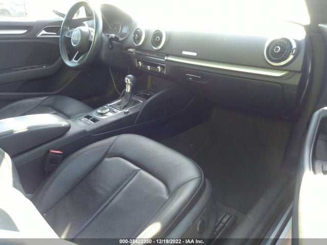 2019 Audi A3, VIN: WAU6ULFF2K1020613