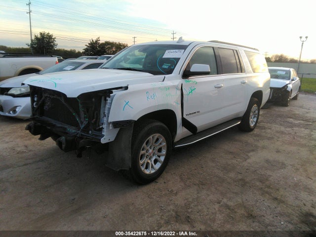 GMC YUKON XL 2017 1GKS2GKCXHR109404 Image 2