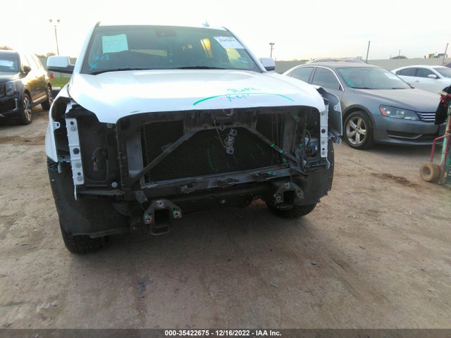 GMC YUKON XL 2017 1GKS2GKCXHR109404 Image 6