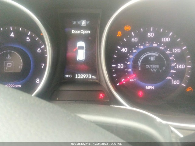 2015 Hyundai Santa Fe, VIN: KM8SNDHF2FU092137