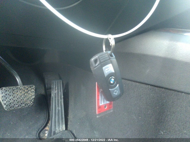 BMW 3 Series 335xi 2007 WBAVD53597A008386 Image 3