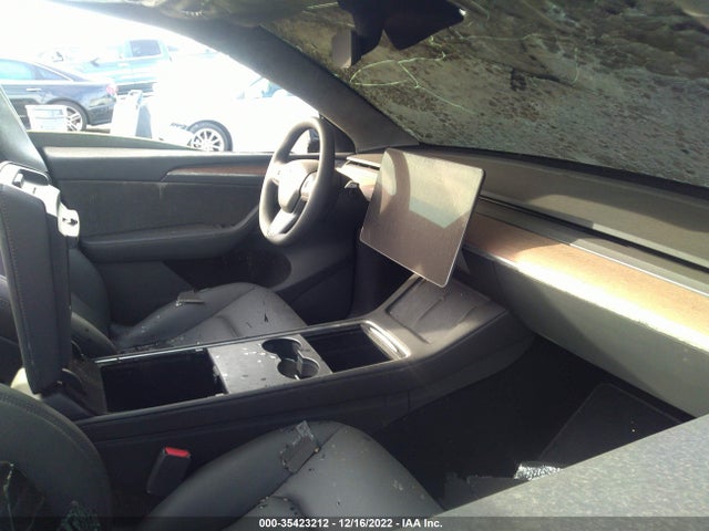 Tesla Model Y Performance 2022 7SAYGDEF0NF551009 Image 5