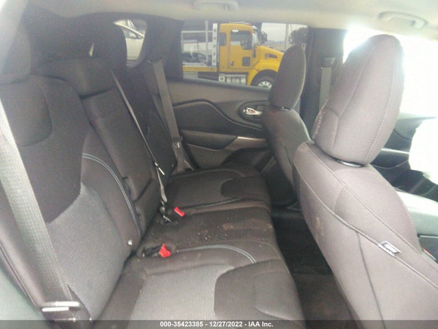 2019 JEEP CHEROKEE LATITUDE VIN: 1C4PJLCB1KD205171