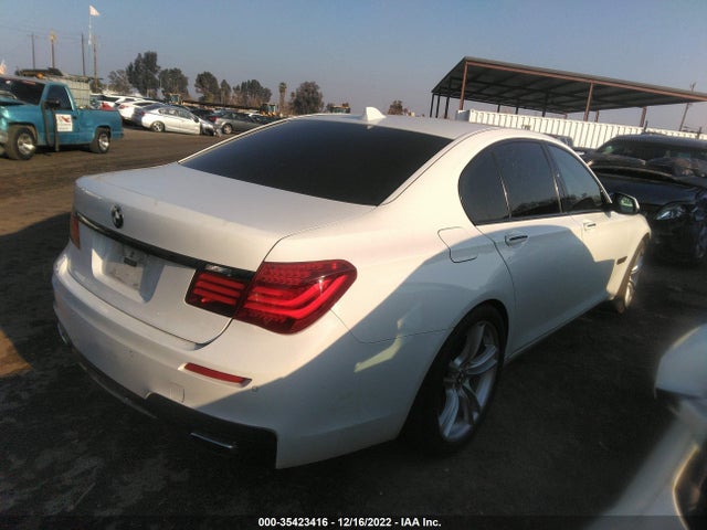 BMW 7 Series 740i 2014 WBAYA6C5XED144565 Image 4